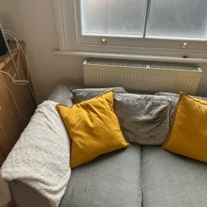L-shaped sofa - Image 3