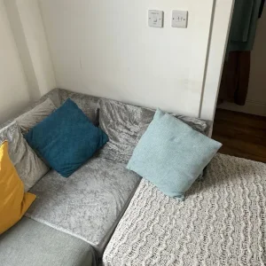 L-shaped sofa - Image 6