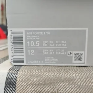 Nike Air Force 1 Size 9.5 UK white - Image 2