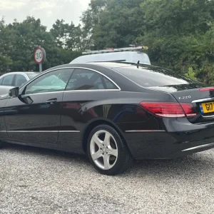 2013 Mercedes-Benz E-Class 2.1 CDI SE G-Tronic+ 2dr Coupe Diesel - Image 4