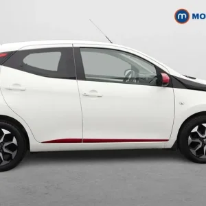 2019 Toyota Aygo 1.0 VVT-i X-Trend 5-door Hatchback - Image 8