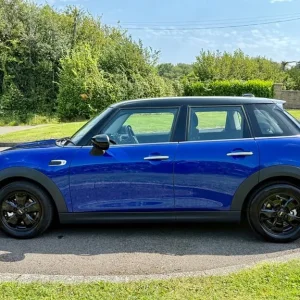 2020 Mini Cooper Classic II F55 1.5 Turbo Indigo Blue 25k Miles - Image 6
