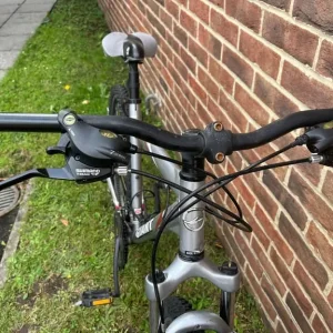 Giant Brand Off Road Bicycle - Image 4