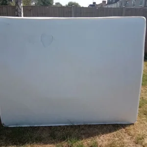 White King Sized Bed - Image 4