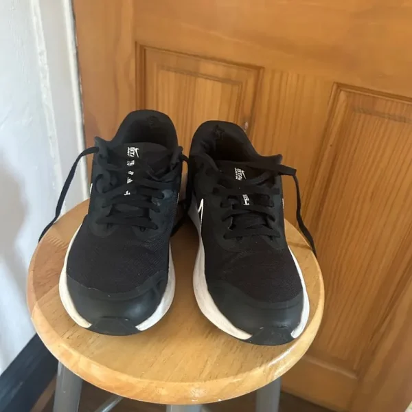 Nike trainers size 5.5 UK