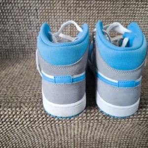 Air Jordan 1 Mid University Blue Grey size 7.5 - Image 4