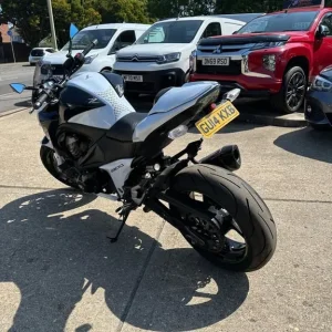 2014 Kawasaki Z800 800cc Petrol Manual - Image 5
