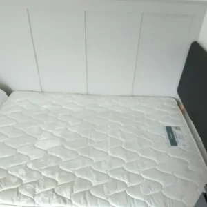 Silentnight Miracoil double mattress & divan base - Image 3