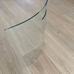 Curved Tempered Glass Fire Screen - Image 4