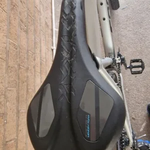 Carrera Valour mountain bike - Image 3