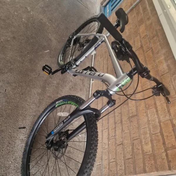 Carrera Valour mountain bike