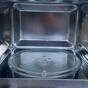 Baumatic built-in microwave - Image 4