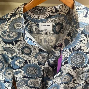 T.M. Lewin Liberty Print Shirt – Size Large, Brand New with Tags - Image 3