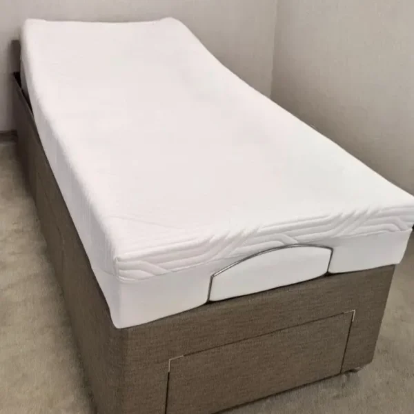 TEMPUR Single Profile bed with remote and massage function