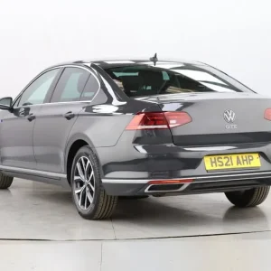 2021 Volkswagen Passat 1.4 TSI Plug-in Hybrid - Image 7