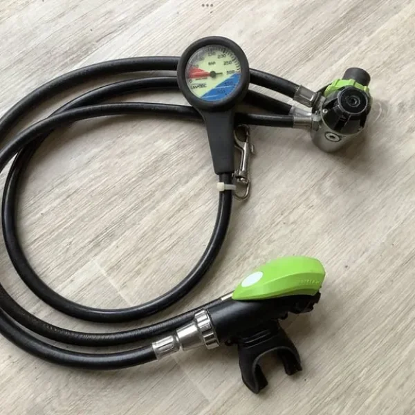 Poseidon Xstream dive regulator set