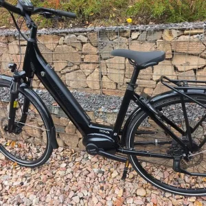 Raleigh Centros low step electric hybrid e bike - Image 4
