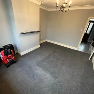 3 Bed Town House with Garden - Image 3