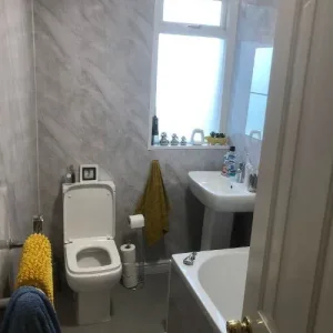 3 Bed Town House with Garden - Image 7