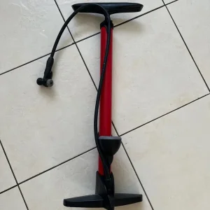 Tyre inflator