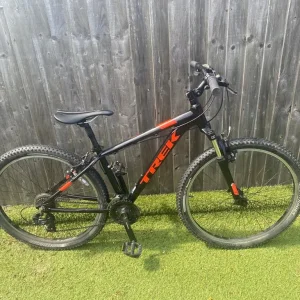 Trek Marlin 4 Mountain Bike - Image 7