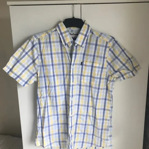 Mens medium shirt
