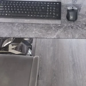Acer all-in-one computer - Image 2