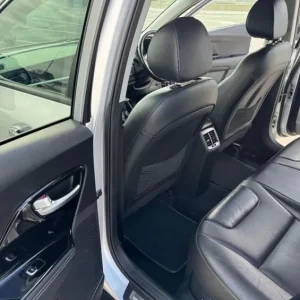 Kia Xceed 3 Plug-in Hybrid and Kia Niro 3 - Image 5