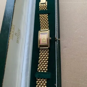 Ladies new watch - Image 5