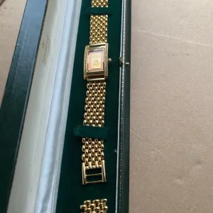 Ladies new watch