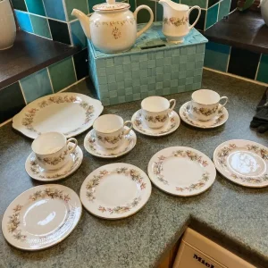 Bone china Tea set - Image 4