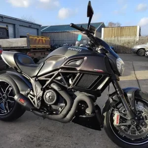 2016 Ducati Diavel Carbon 1198 10k miles good service history MOT included - Image 8