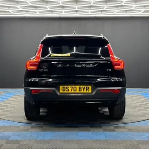 2020 Volvo XC40 1.5 T3 R-Design Estate Manual - Image 6