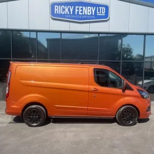 2020 Ford Transit Custom 2.0 EcoBlue Limited 5dr Panel Van - Image 4