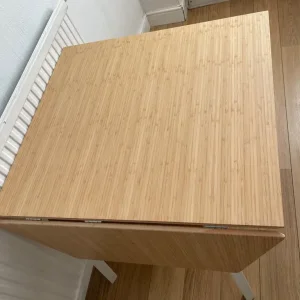 Extendable wooden dining table 2-6 seats - Image 4