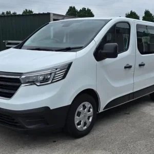 2023 Renault Trafic SL28 9 Seater Minibus - Image 5