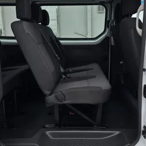 2023 Renault Trafic SL28 9 Seater Minibus - Image 8