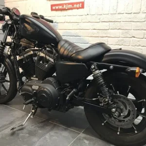 Harley Davidson XL883 Iron, 2015, 6723 miles, black, one owner - Image 3