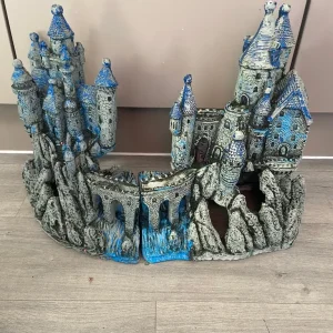 Penn Plax fish castle cave
