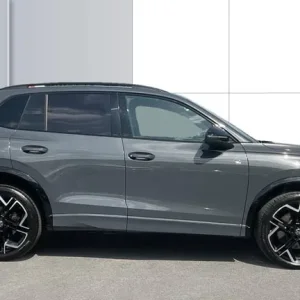 2025 Volkswagen Tiguan 1.5 TSI eHybrid R-Line 5dr DSG Estate - Image 4