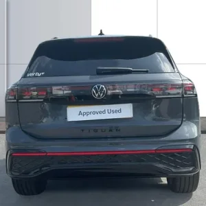 2025 Volkswagen Tiguan 1.5 TSI eHybrid R-Line 5dr DSG Estate - Image 8