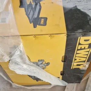 DEWALT D36000 240v Wet Tile Saw and Stand - Image 8