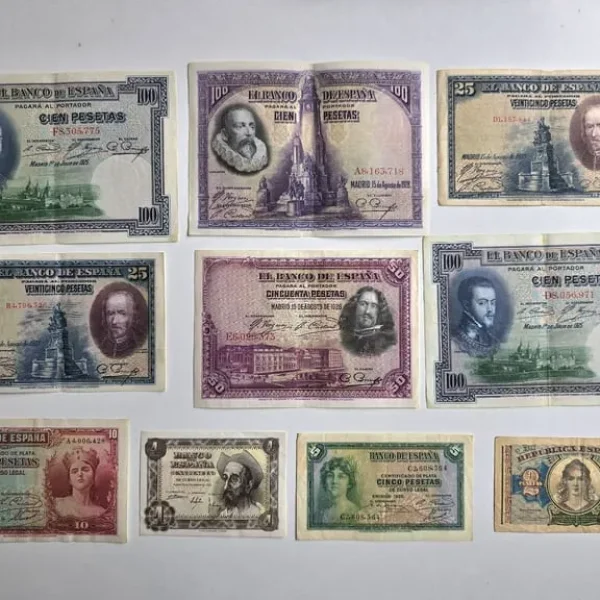 1920s–70s Spain Pesetas Banknotes Collection