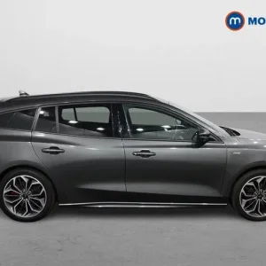 2024 Ford Focus 1.0 EcoBoost Hybrid ST-Line X 5-door Estate - Image 8