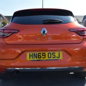 2019 Renault Clio ICONIC TCE Hatchback Petrol Manual - Image 6