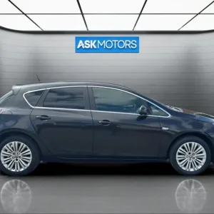 2015 Vauxhall Astra 1.4i Excite Hatchback Manual - Image 5