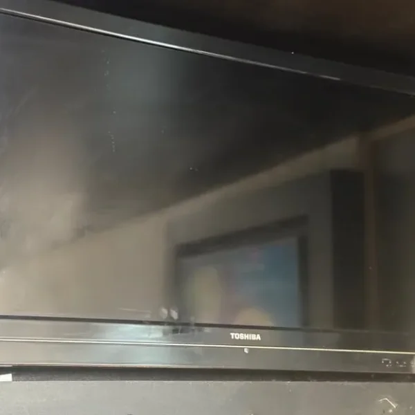5 x 40” Toshiba HD TVs