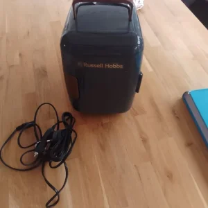 Small bedroom or car fridge