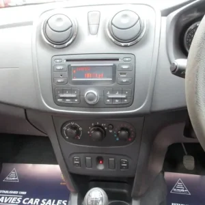 2015 Dacia Sandero 1.2 Ambiance Hatchback - Image 7