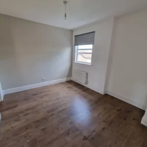 Double bedroom flat in Trowbridge, Wiltshire - Image 5